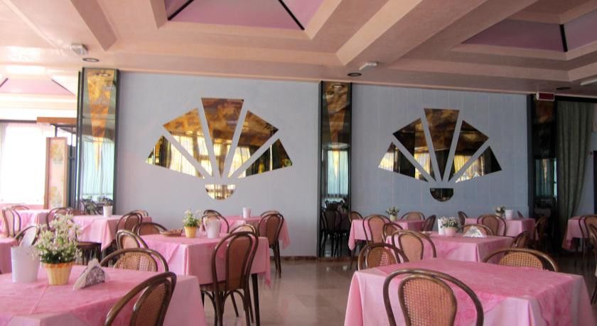 Hotel Carlton Beach ريميني المظهر الخارجي الصورة